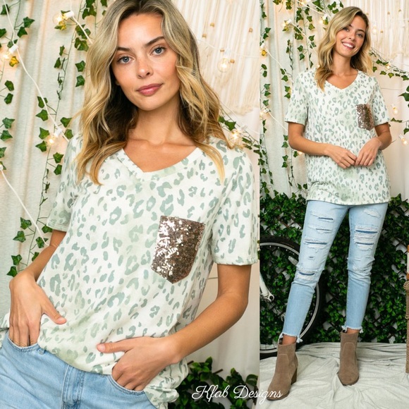 ❤️LAST 1! V Neck French Terry SEQUIN POCKET TOP - Picture 6 of 11